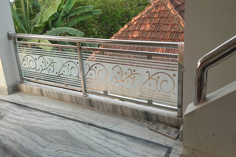 ss-glass-railings